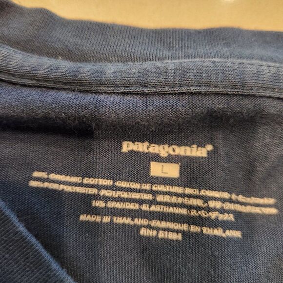 Patagonia men's large tee shirt. Size L - Picture 4 of 5